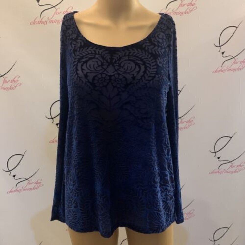 Roz & Ali. Size Small. Semi Sheer Pullover Top. Stretch Long Sleeve. B84.